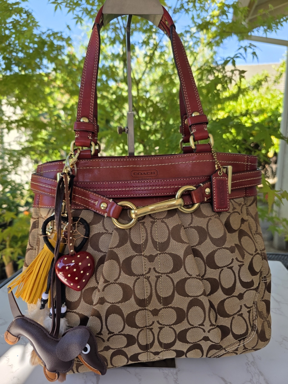 Coach Y2K Hamptons Brown Signature Canvas Tote with Red Leather Trim - Picture 3 of 15
